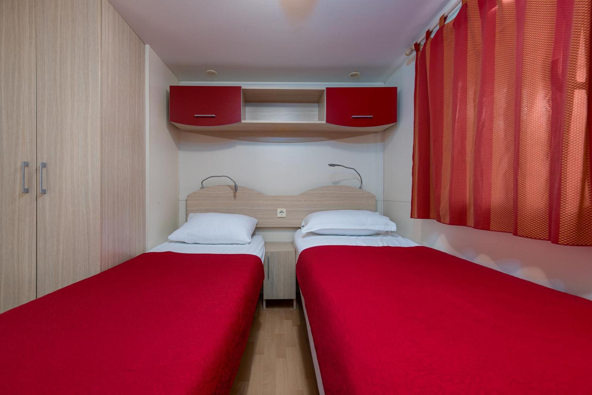 Camp Mrkva Mobile Homes With Pool Sukošan 外观 照片