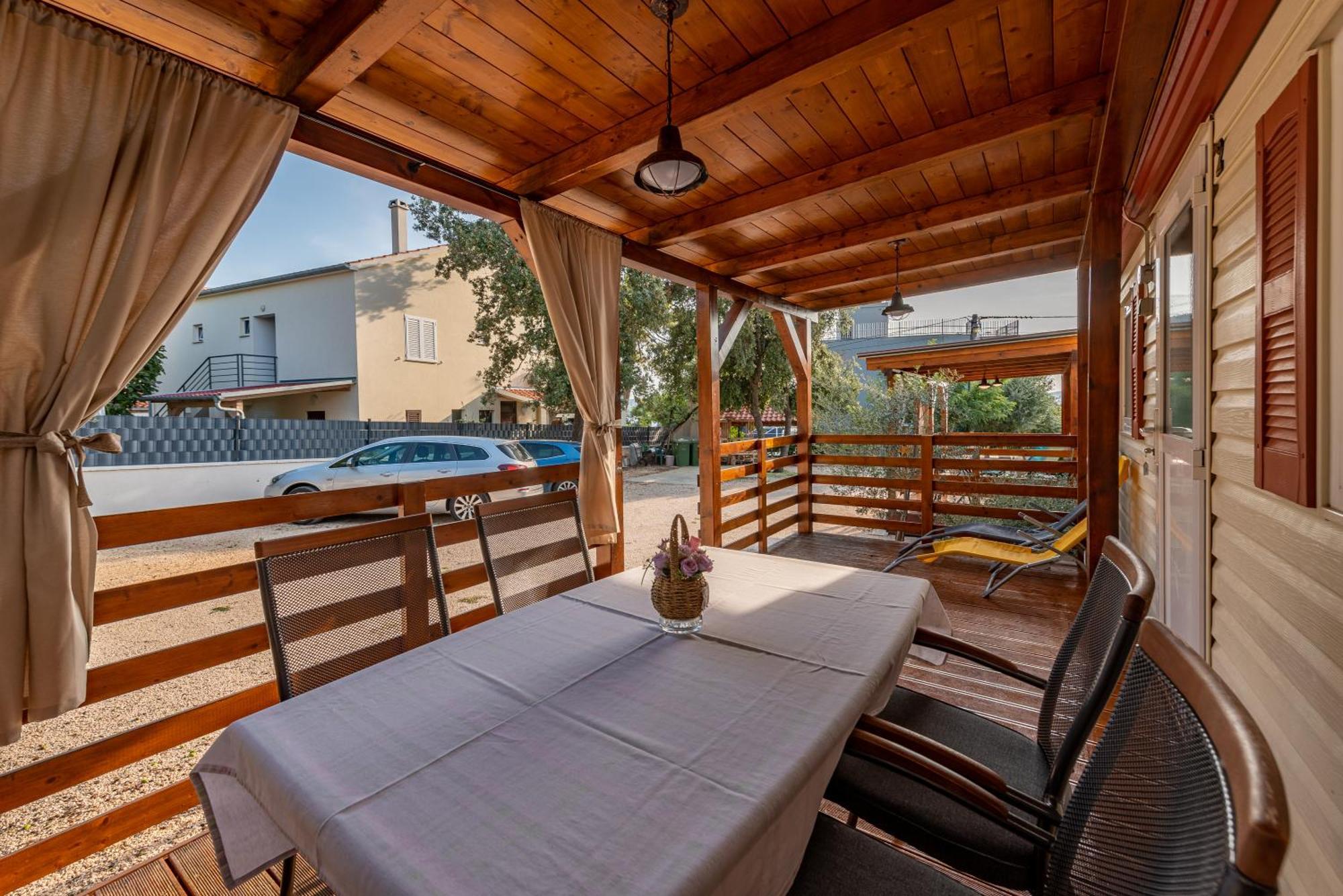 Camp Mrkva Mobile Homes With Pool Sukošan 外观 照片