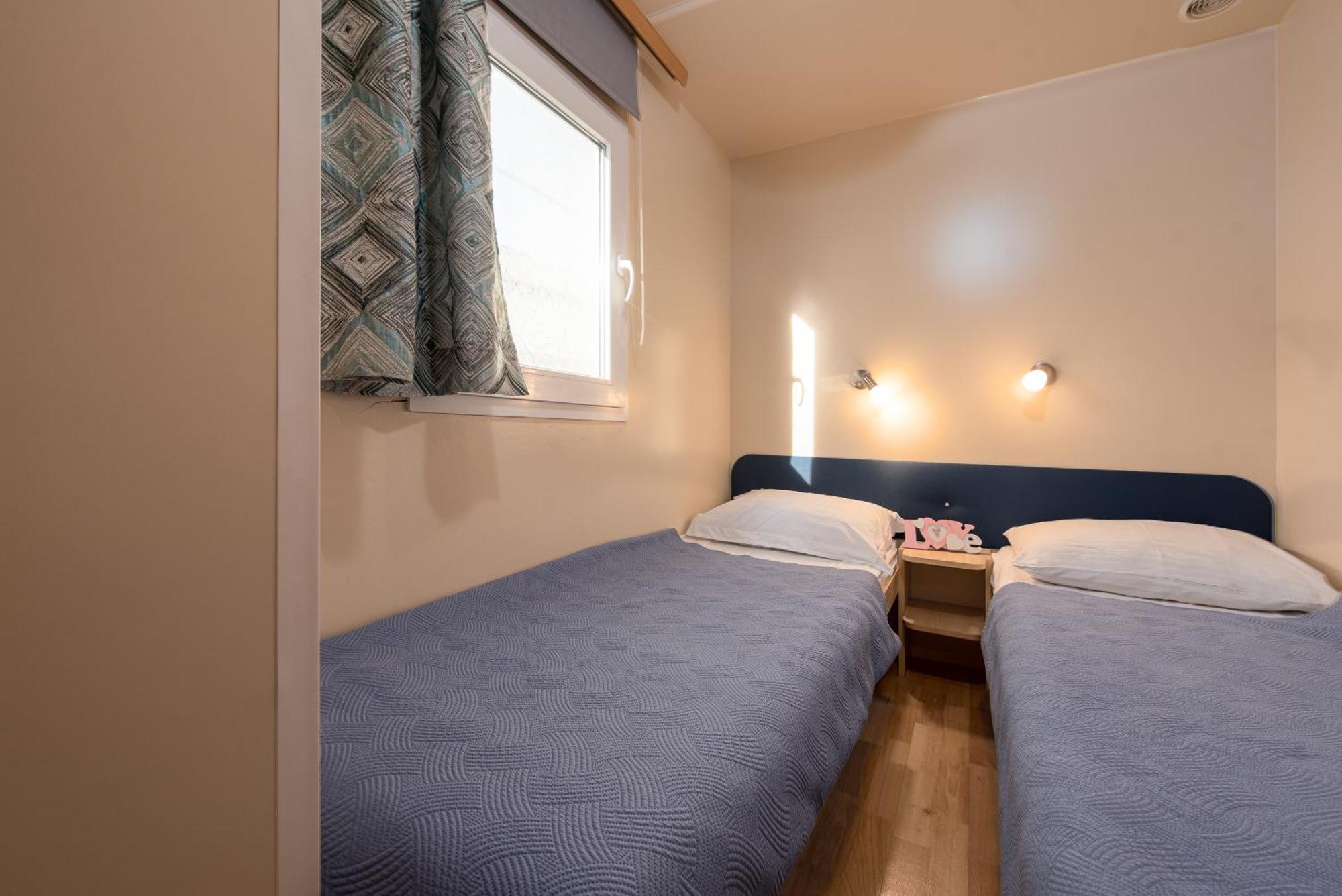Camp Mrkva Mobile Homes With Pool Sukošan 客房 照片